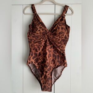 Miraclesuit Womens One Piece Animal Leopard‎ Print Swimsuit Size 14